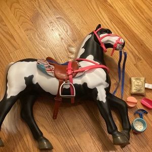Our Generation Paint Horse W/ acc and box
